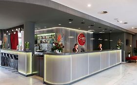 Nh Hotel Hamburg 4*